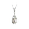 Pearl jewellery set with Celtic knot