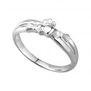 Ladies Claddagh Ring curved sterling silver
